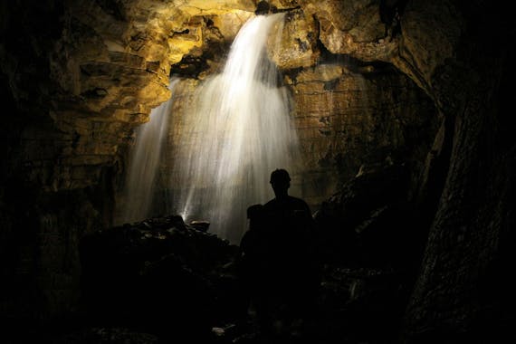 Tour de Exploración en las Cavernas de Venado